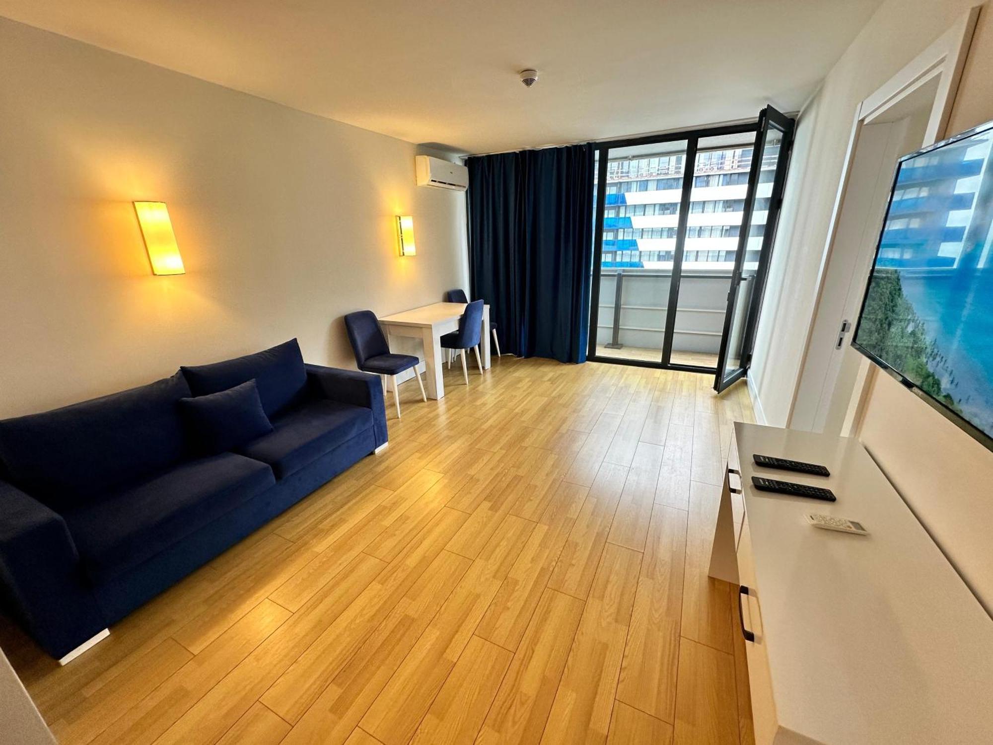 Ferienwohnung Batum Apart Exterior foto